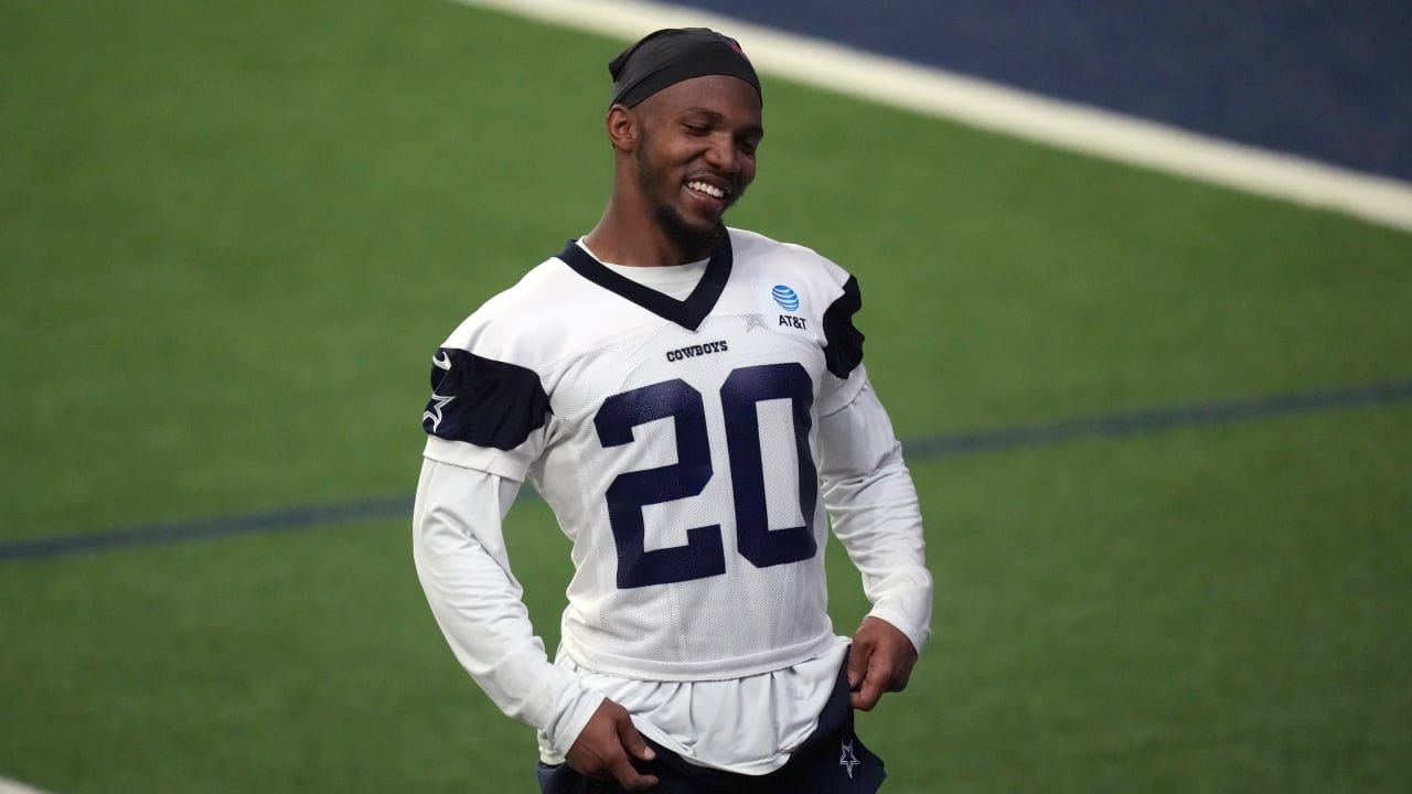 Cowboys RB Tony Pollard 'a little bit ahead of schedule' in recovery