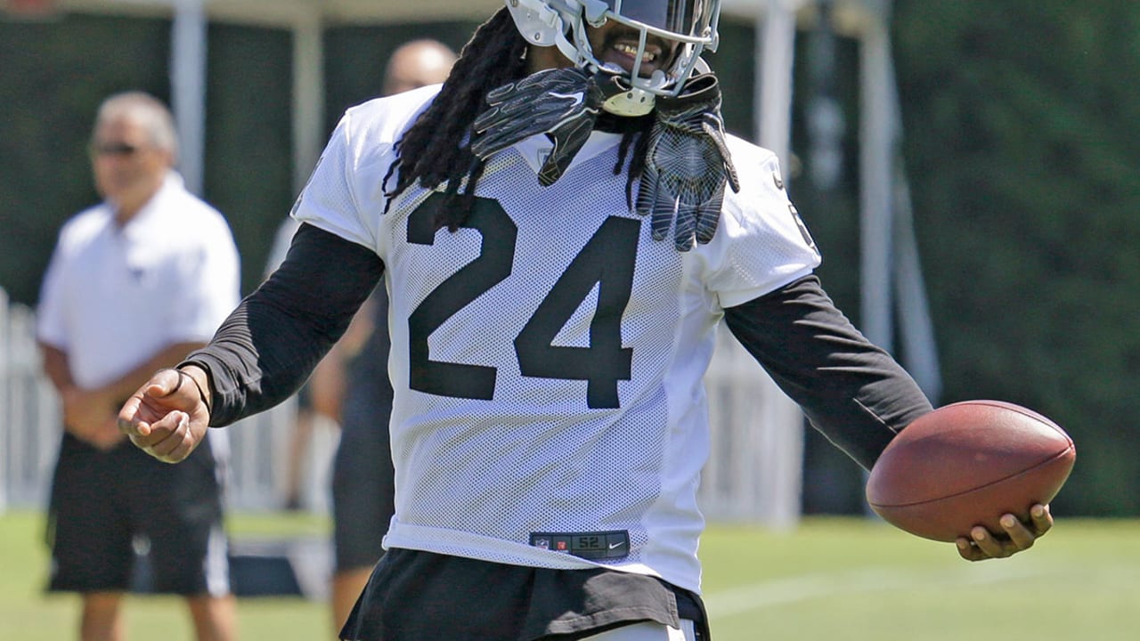 Why Marshawn Lynch could thrive behind Raiders' O-line