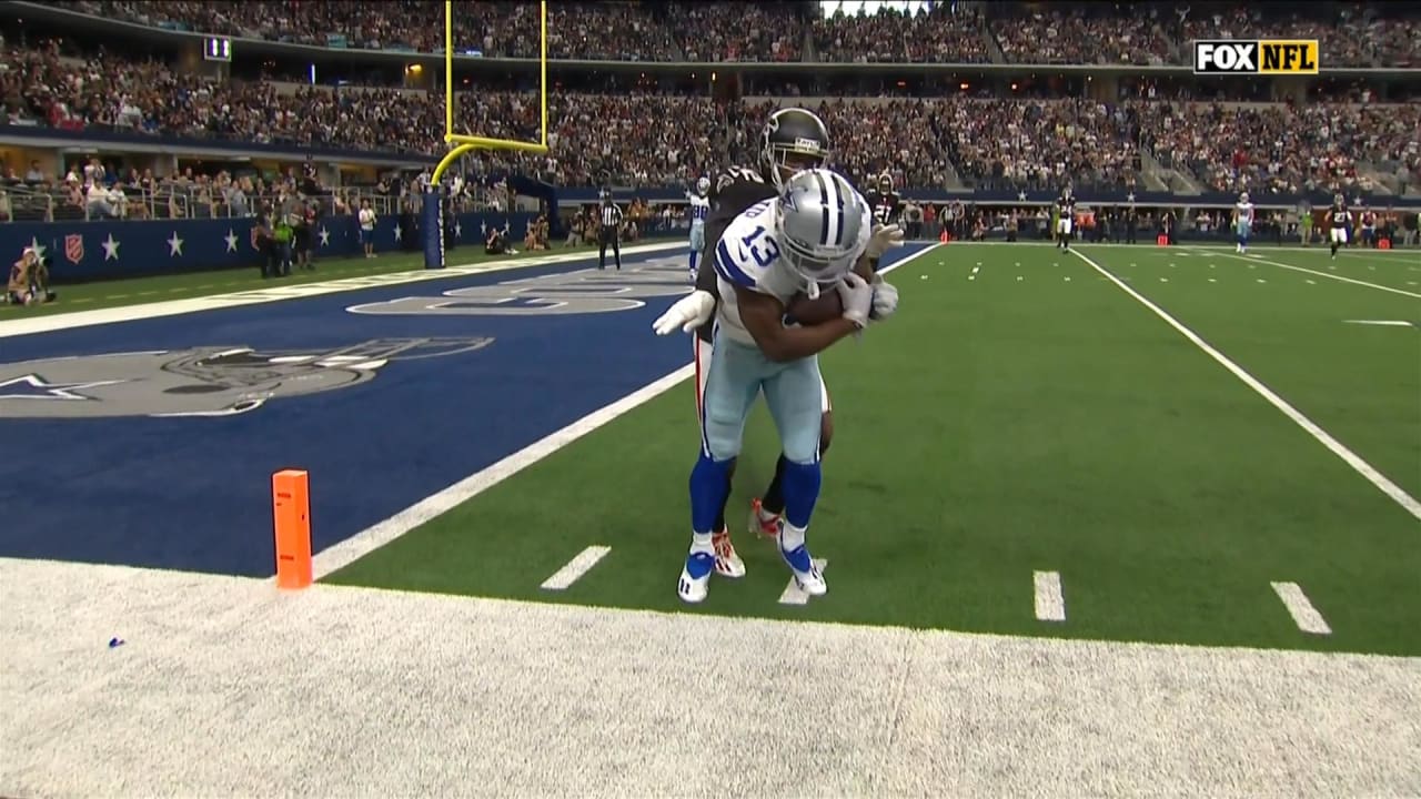 Dallas Cowboys quarterback Dak Prescott dots toe-tapping wide receiver Michael  Gallup for 23-yard pickup