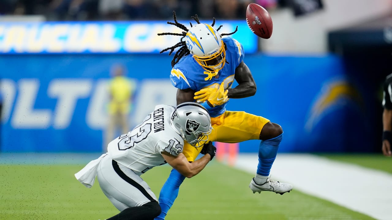 Raiders' Derek Carr on Hunter Renfrow's pass breakup: 'That was an amazing  play'