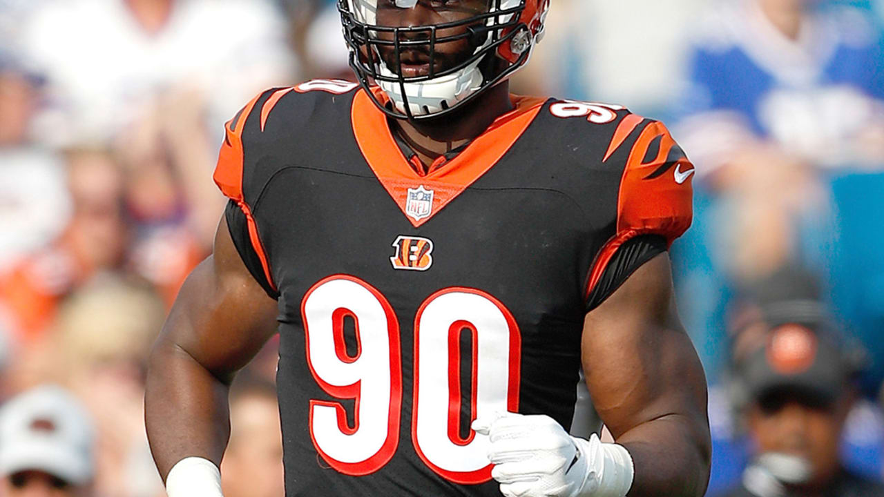 Cincinnati Bengals Sign Geno Atkins, Carlos Dunlap to Extensions - Last  Word on Pro Football