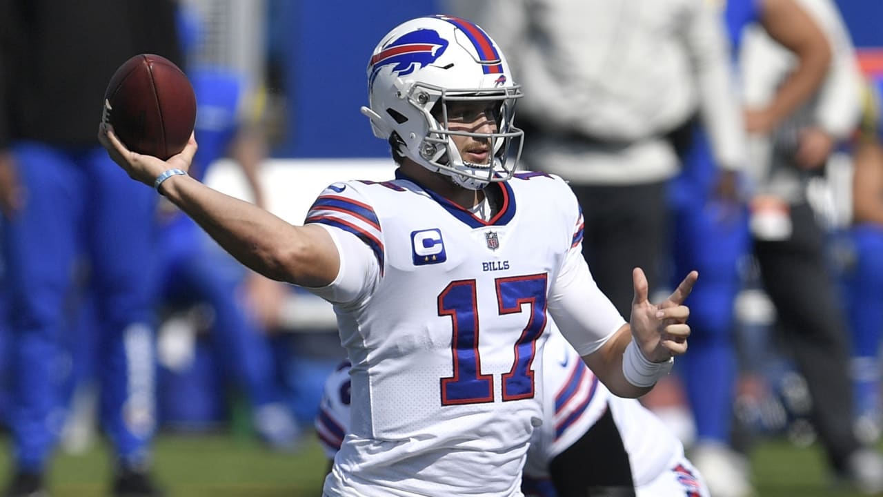 Kyle Brandt Gives Electric Speech While Announcing Buffalo Bills