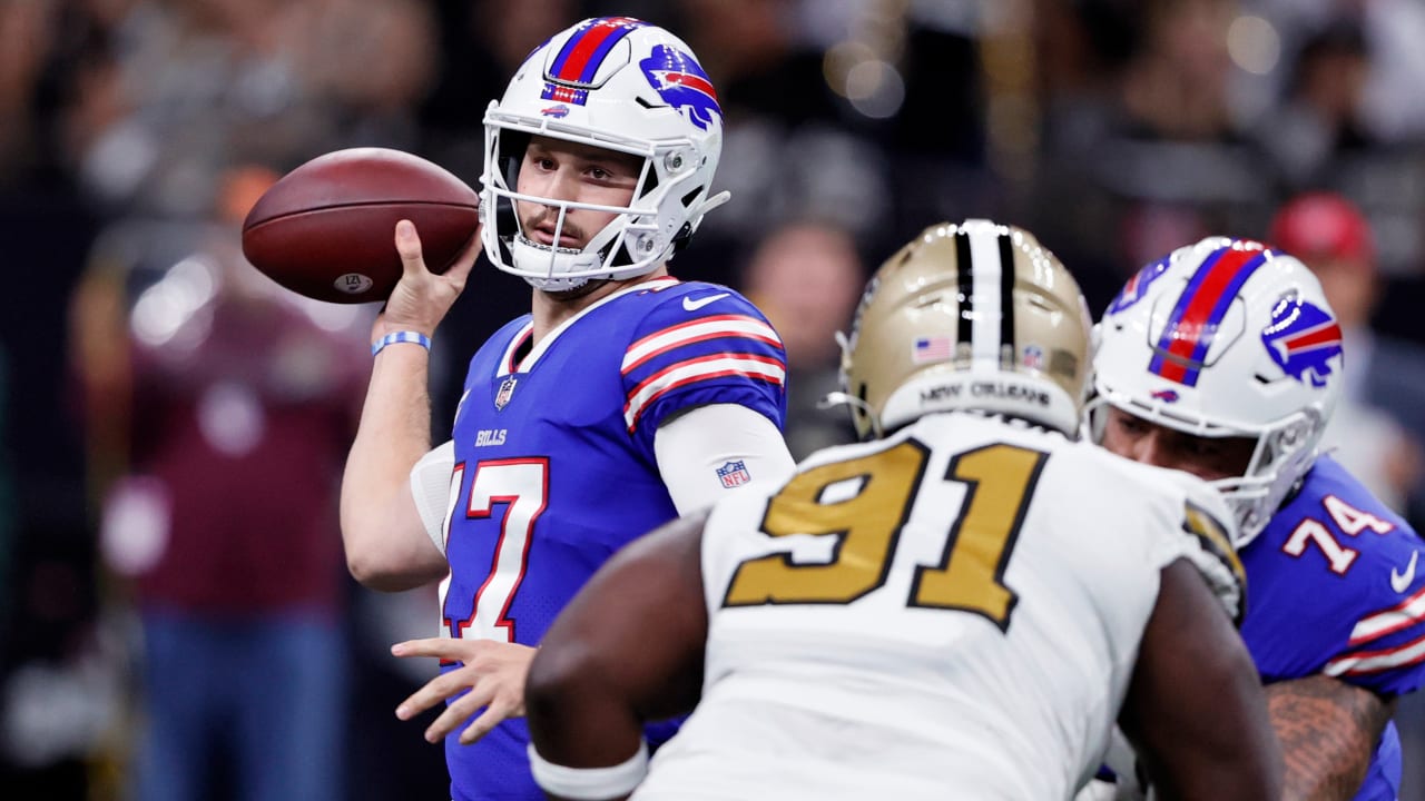 Buffalo Bills Quarterback Josh Allen Floats 26-yard Pass On The Run To ...