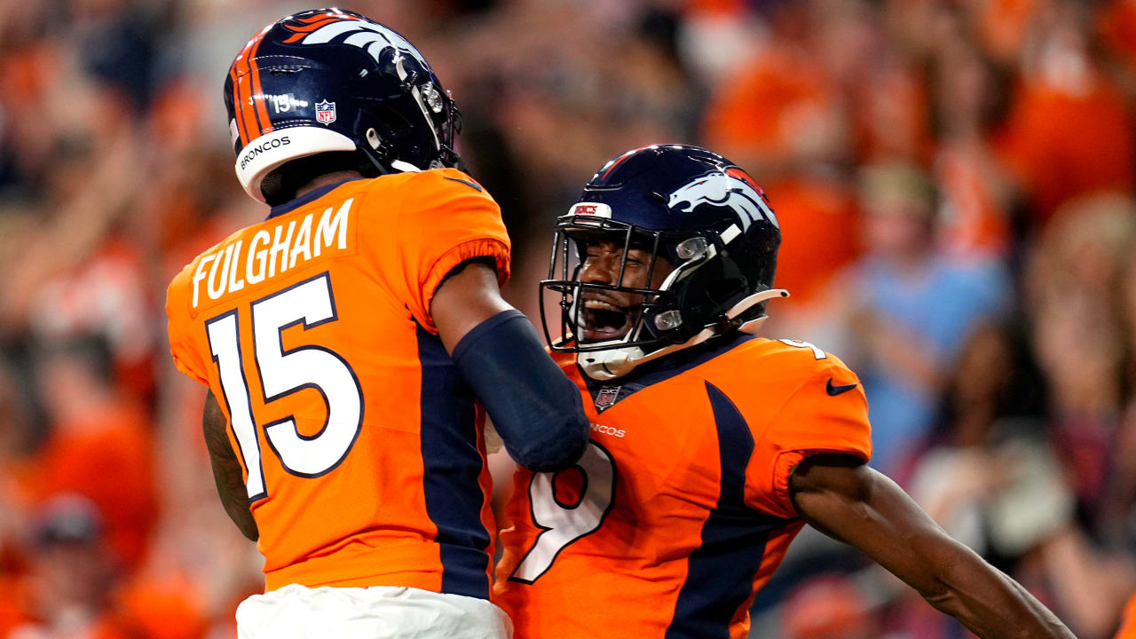 Denver Broncos wide receiver Kendall Hinton highpoints impressive 24