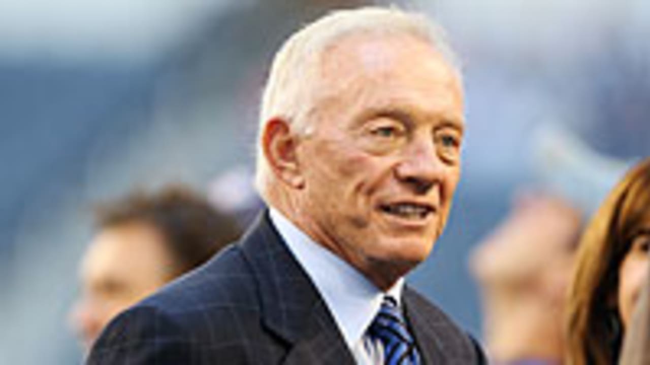 Jerry-Jones-130122-Spot.jpg
