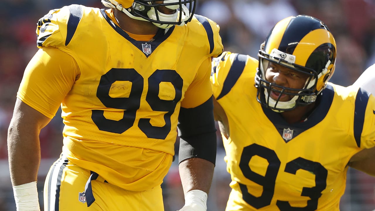 rams-defensive-line-110118