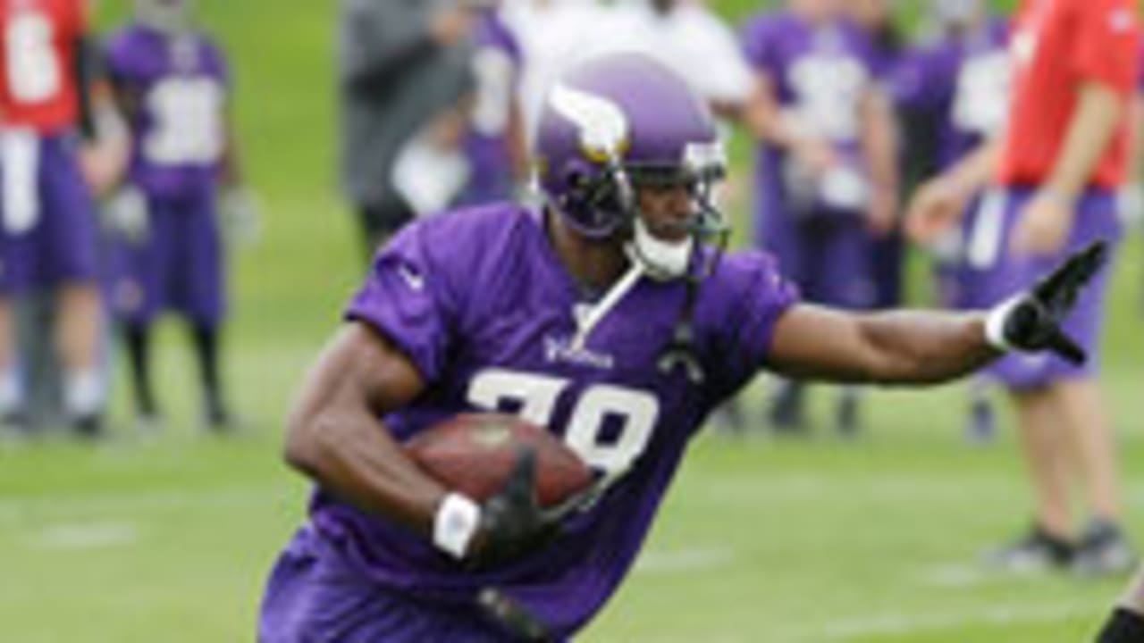 NFL Minn. Vikings' Adrian Peterson Says: 'I'm Juicing on the Blood