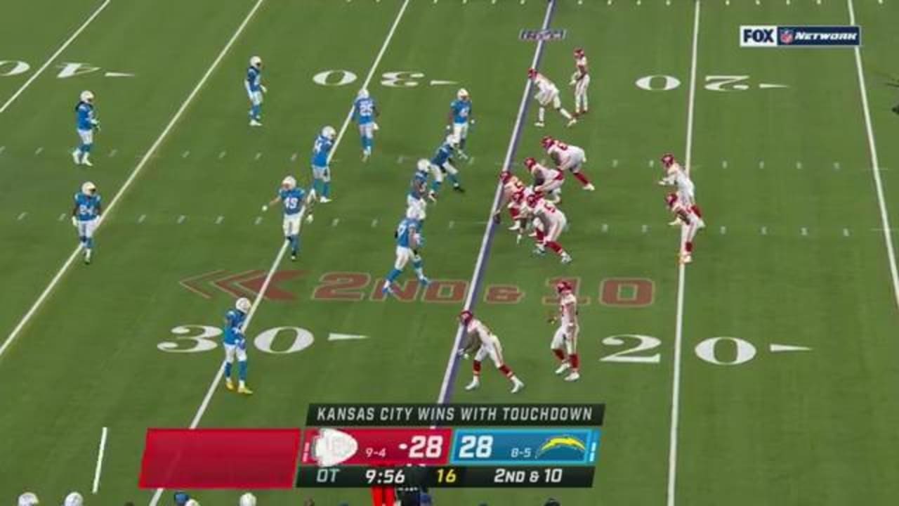 Chiefs Close the Gap w/ Wide-Open TD to Travis Kelce