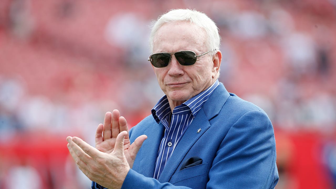 jerry-jones-160302-SL