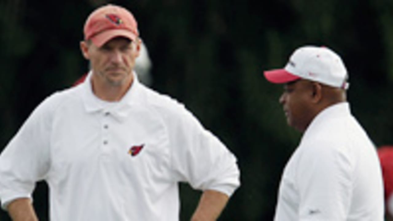 ken-whisenhunt-rod-graves-121231-spot.jpg
