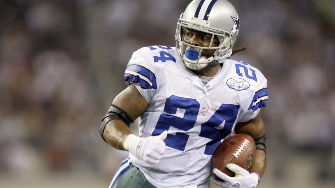 Report: Family says cause of Marion Barber III's death unknown