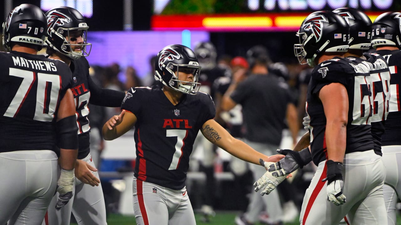 Atlanta Falcons kicker Younghoe Koo (7) lines up during the first half of  an NFL football game against the New Orleans Saints, Sunday, Dec. 6, 2020,  in Atlanta. The New Orleans Saints