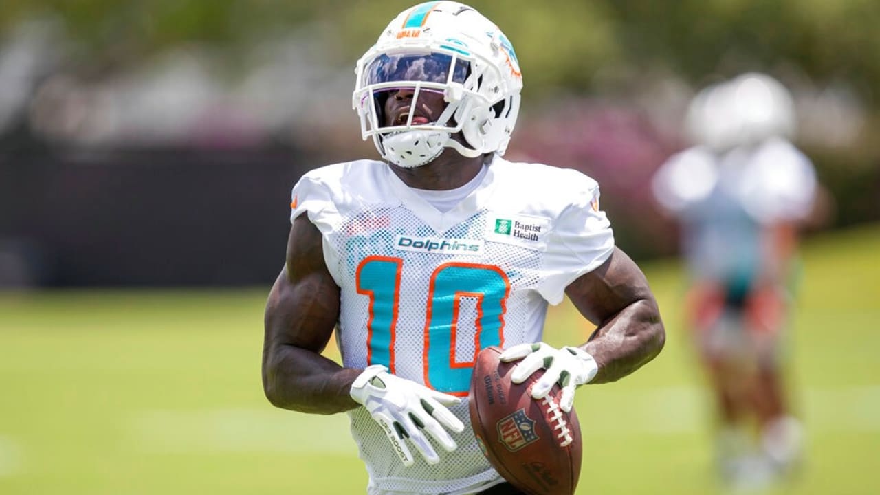 Miami Dolphins hope to have Tyreek Hill on the field against Minnesota  Vikings