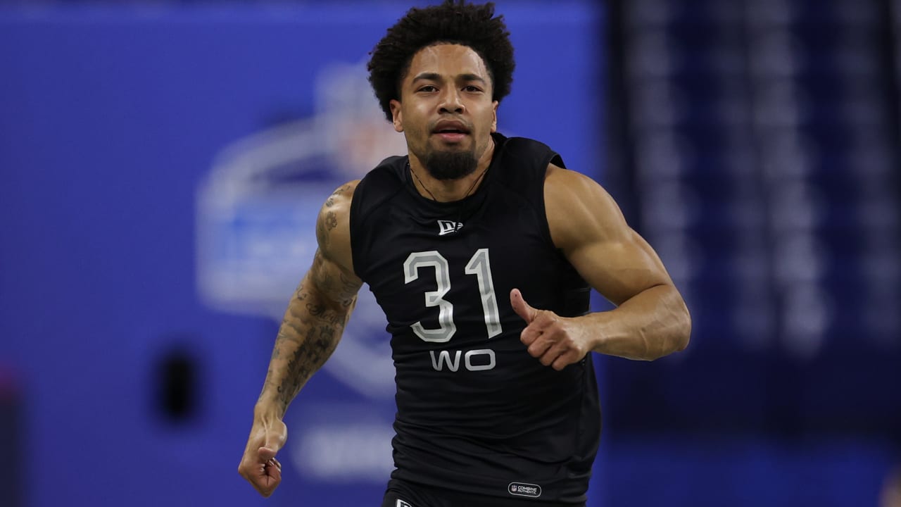 Wide receiver Khalil Shakir runs official 4.43-second 40-yard dash