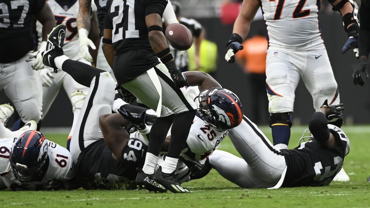 Watch: Raiders CB Amik Robertson fumble return for TD vs Broncos