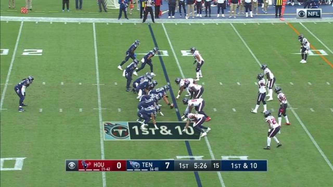 Tennessee Titans running back Derrick Henry floors the gas pedal on 34