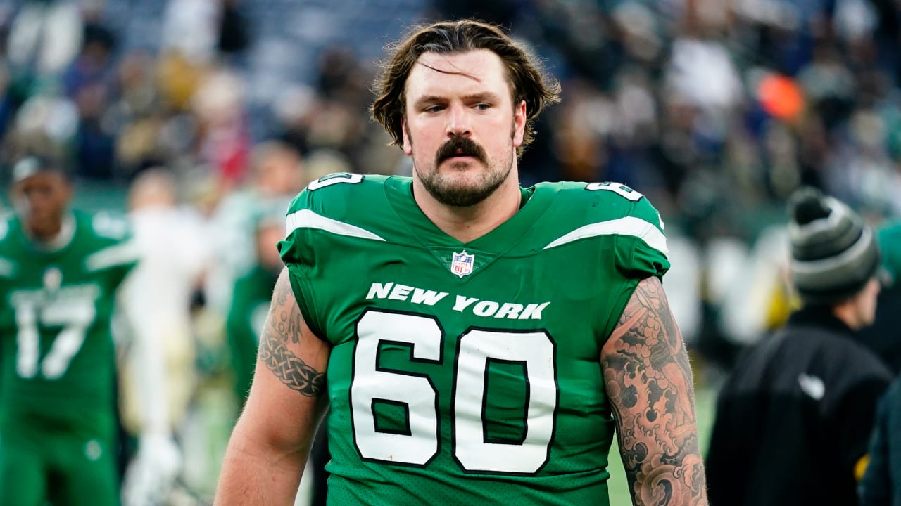 Jets address key need, re-sign center Connor McGovern