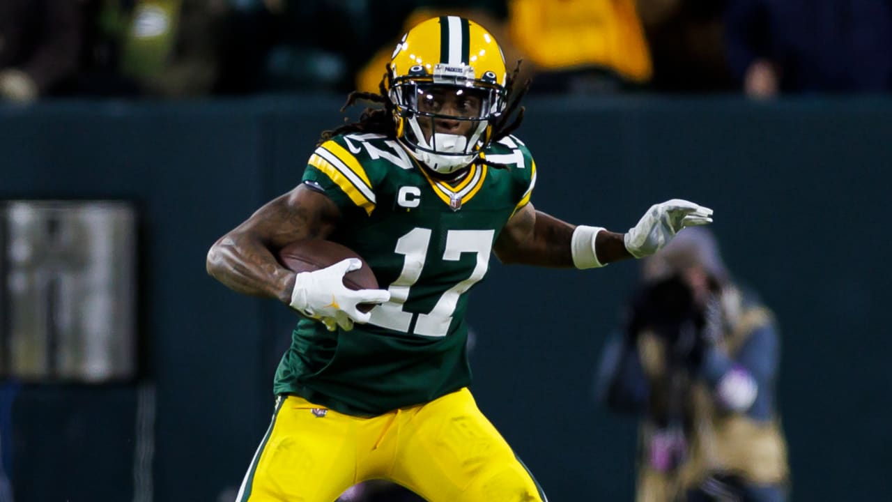 Packers use franchise tag on WR Davante Adams