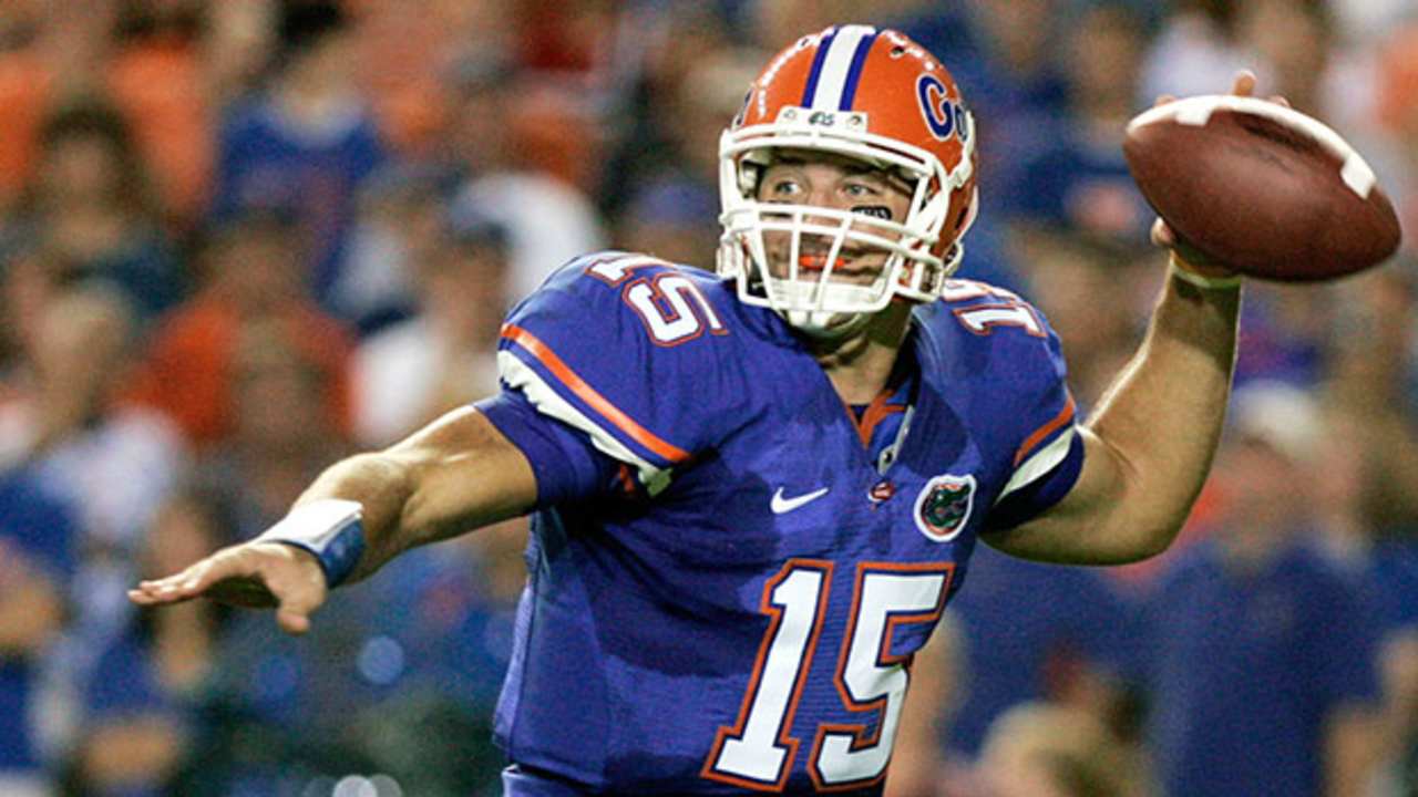 Tebow-Tim-150820-TOS.jpg