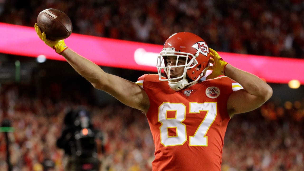 Chiefs, TE Travis Kelce agree to terms on four-year, $57M extension