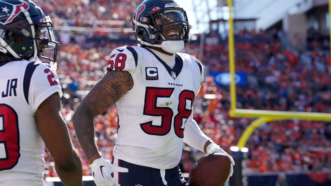 Houston, TX, USA. 12th Sep, 2021. Houston Texans outside linebacker  Christian Kirksey (58) leaves the field after an NFL football game between  the Jacksonville Jaguars and the Houston Texans at NRG Stadium