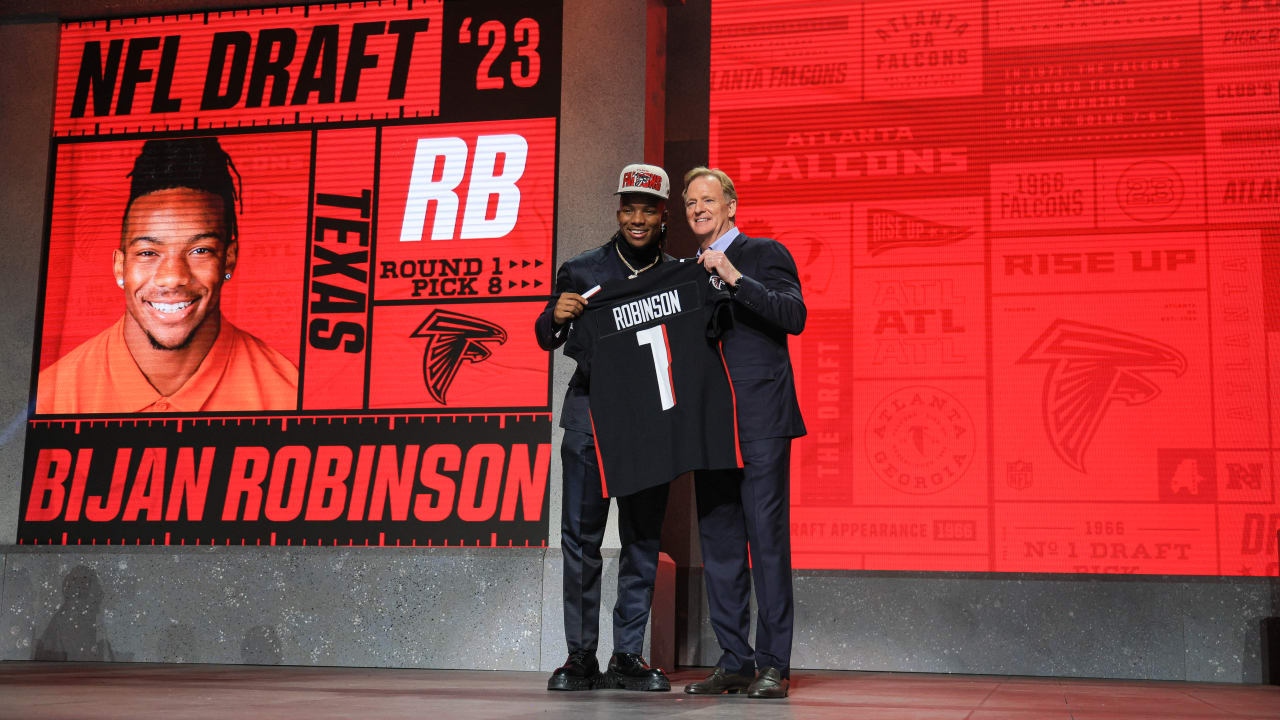 Falcons select Texas RB Bijan Robinson with No. 8 overall pick in 2023