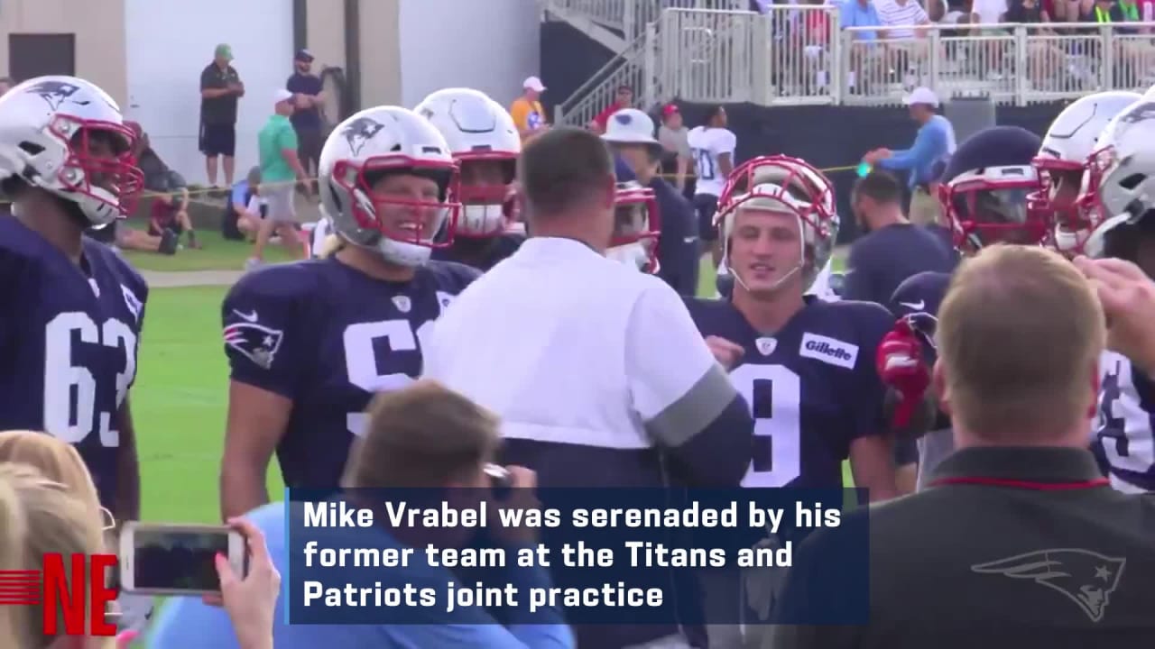 Tom Brady, Mike Vrabel talk trash at Patriots-Titans joint