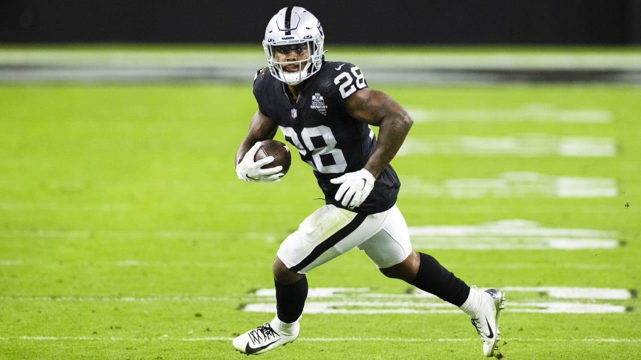 Josh Jacobs feels like 'a superhero' in return to Raiders, National Sports