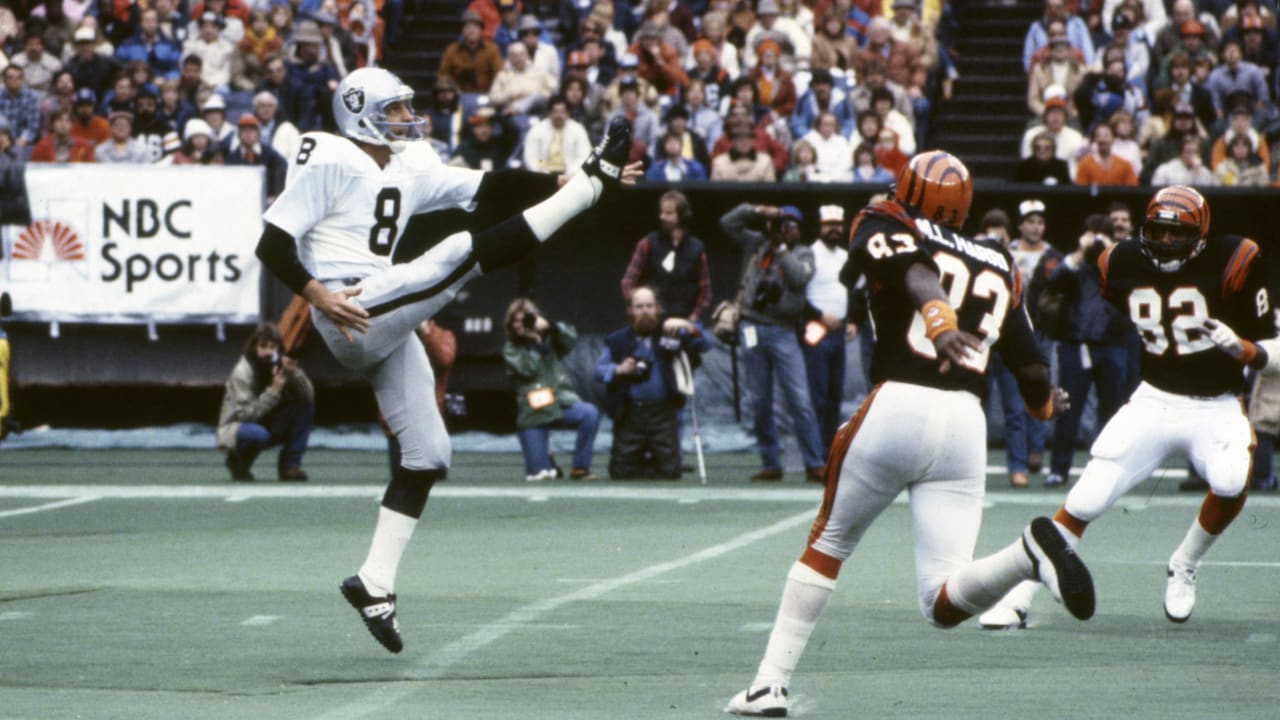 Ray Guy becomes first full-time punter to make the Pro Football Hall of Fame