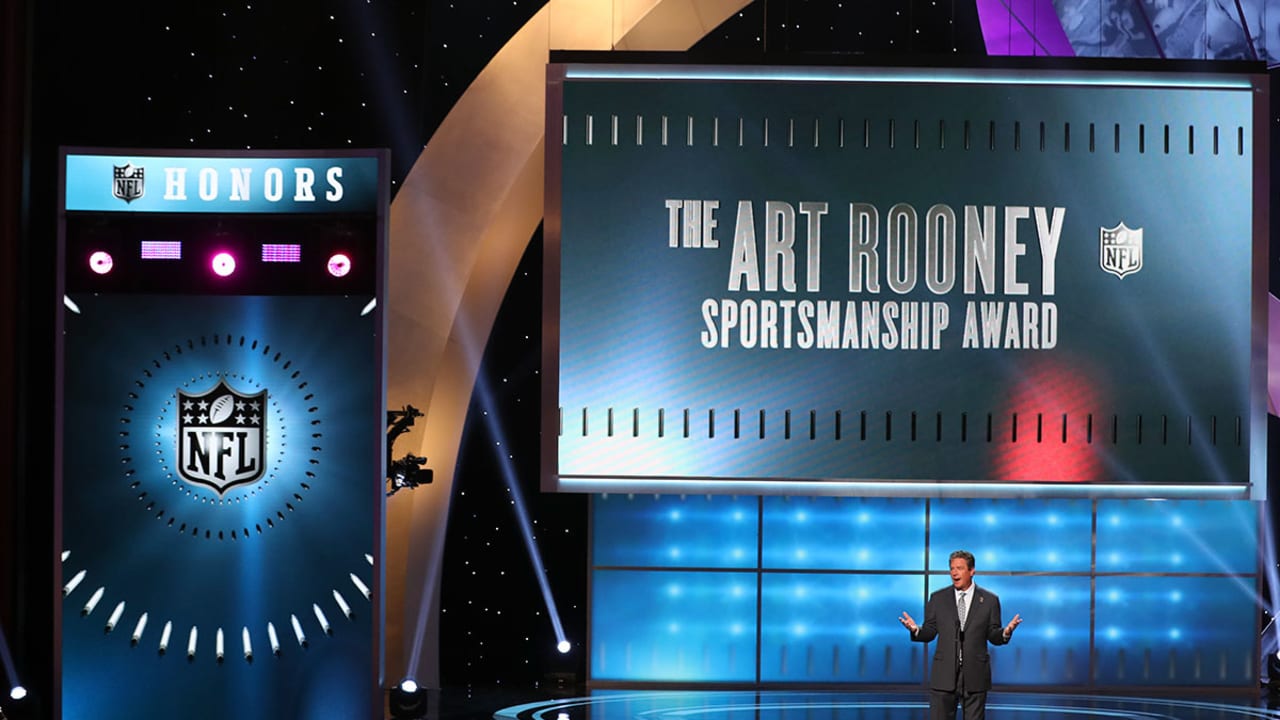 Who are the finalists for the Art Rooney Sportsmanship Award?