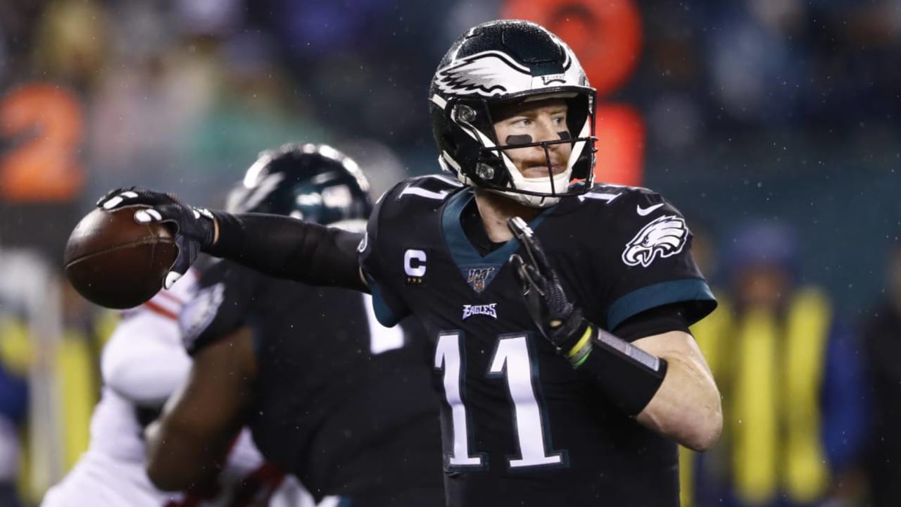 Wentz leads Colts to rain-soaked win vs. 49ers