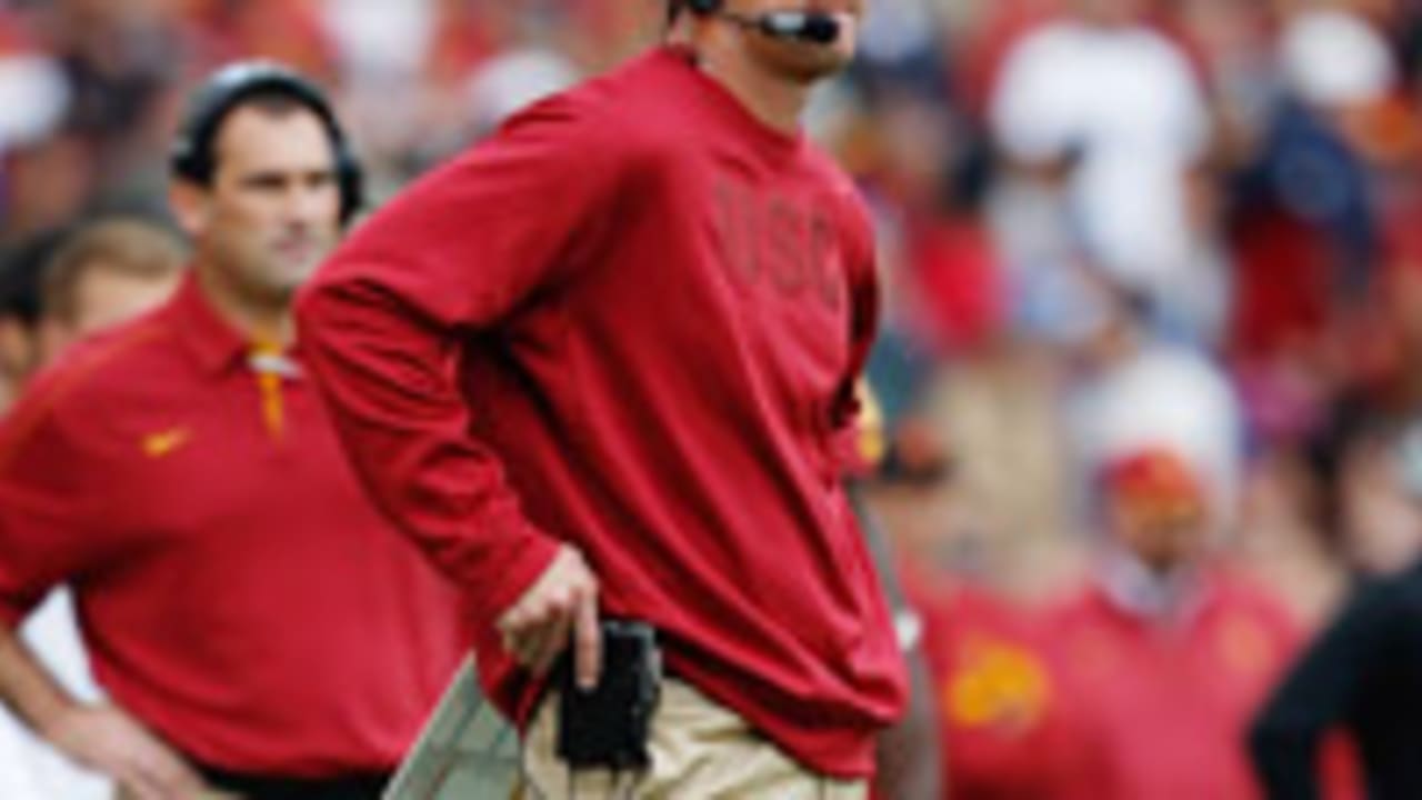 Lane-Kiffin-sl-130829.jpg