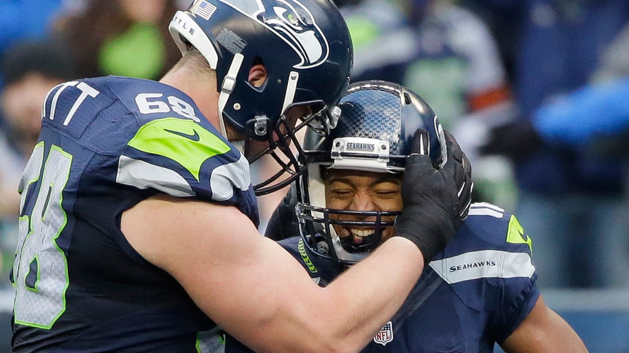 Cleveland Browns quarterback Johnny Manziel (2) scrambles against the  Seattle Seahawks at CenturyLink Field in Seattle, Washington on November  29, 2015. The Seahawks clinched their fourth straight playoff berth in four  seasons