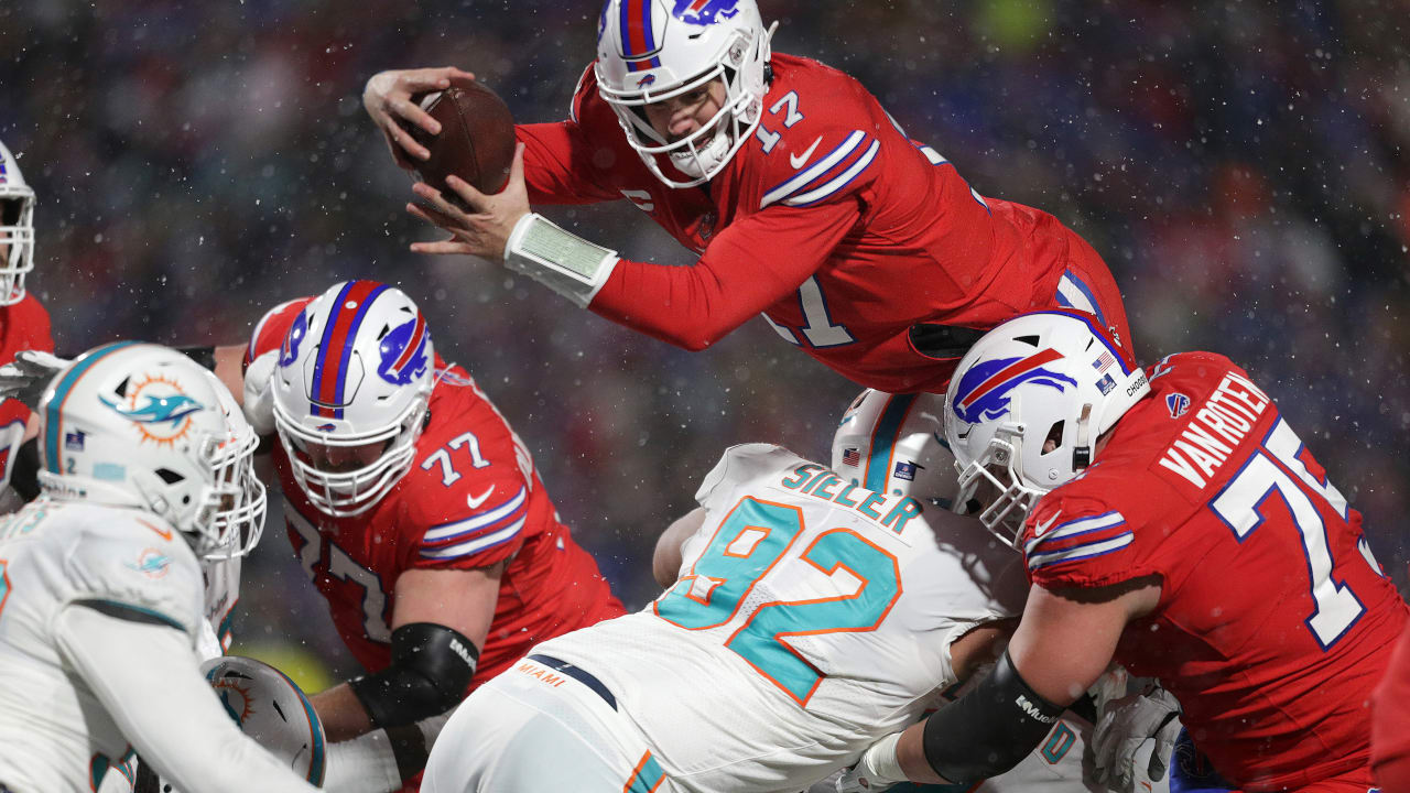 Buffalo Bills quarterback Josh Allen goes full Superman on successful