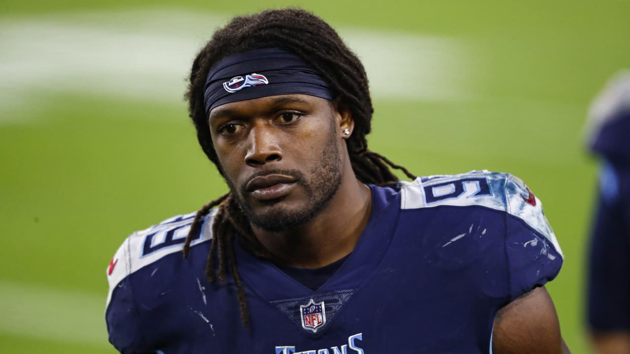 Jadeveon Clowney: Tennessee Titans place pass rusher on injured