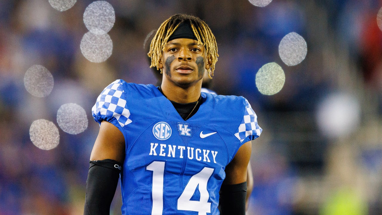 With the 232nd overall pick in the 2023 NFL draft the Green Bay Packers  select Kentucky CB Carrington Valentine.