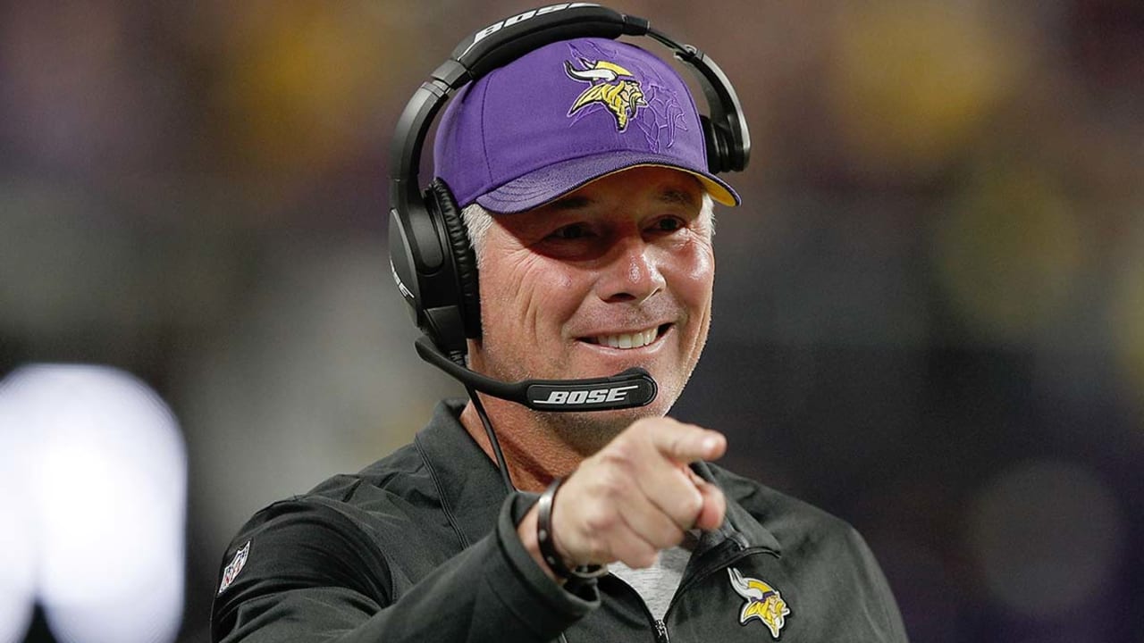 Pat-Shurmur-170120-sl.jpg