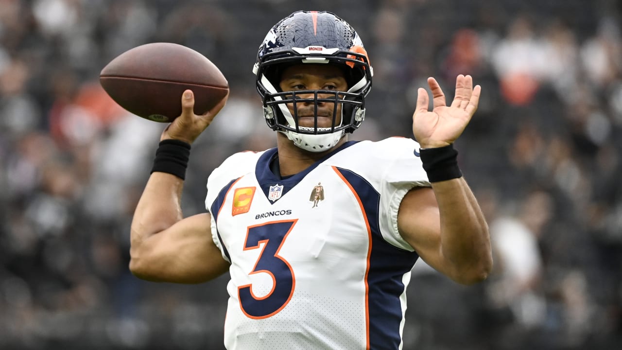 Broncos QB Russell Wilson - Shoulder 'better every day' - ESPN