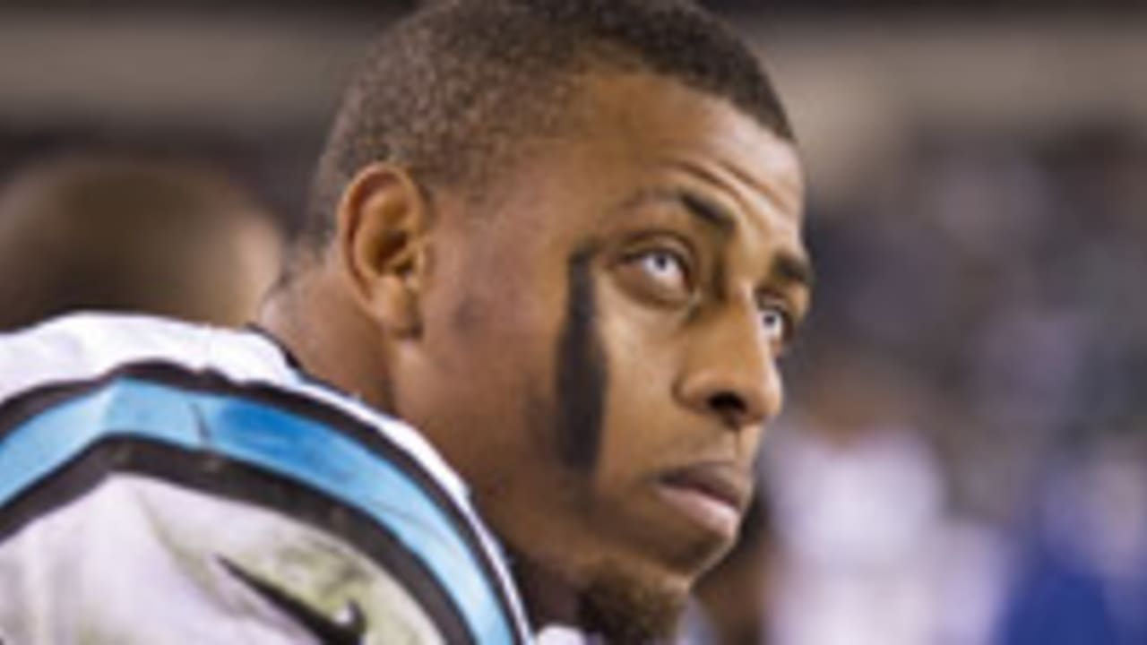 Cowboys' Greg Hardy briefly changes Twitter profile to declare his