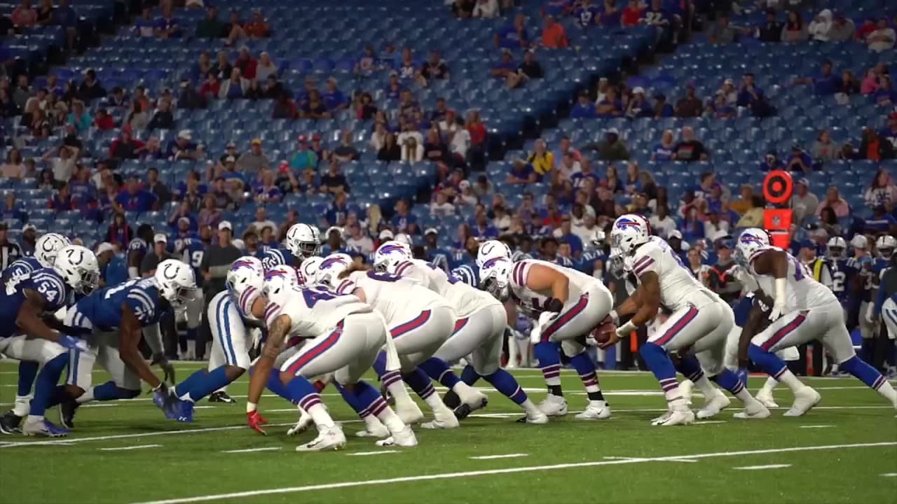 Fieldlevel view of Buffalo Bills running back Christian Wade's amazing