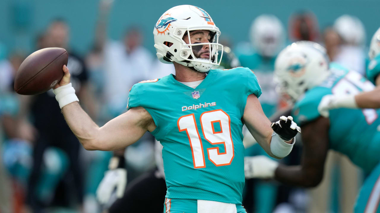 Miami Dolphins turn to rookie quarterback Skylar Thompson vs. Bills