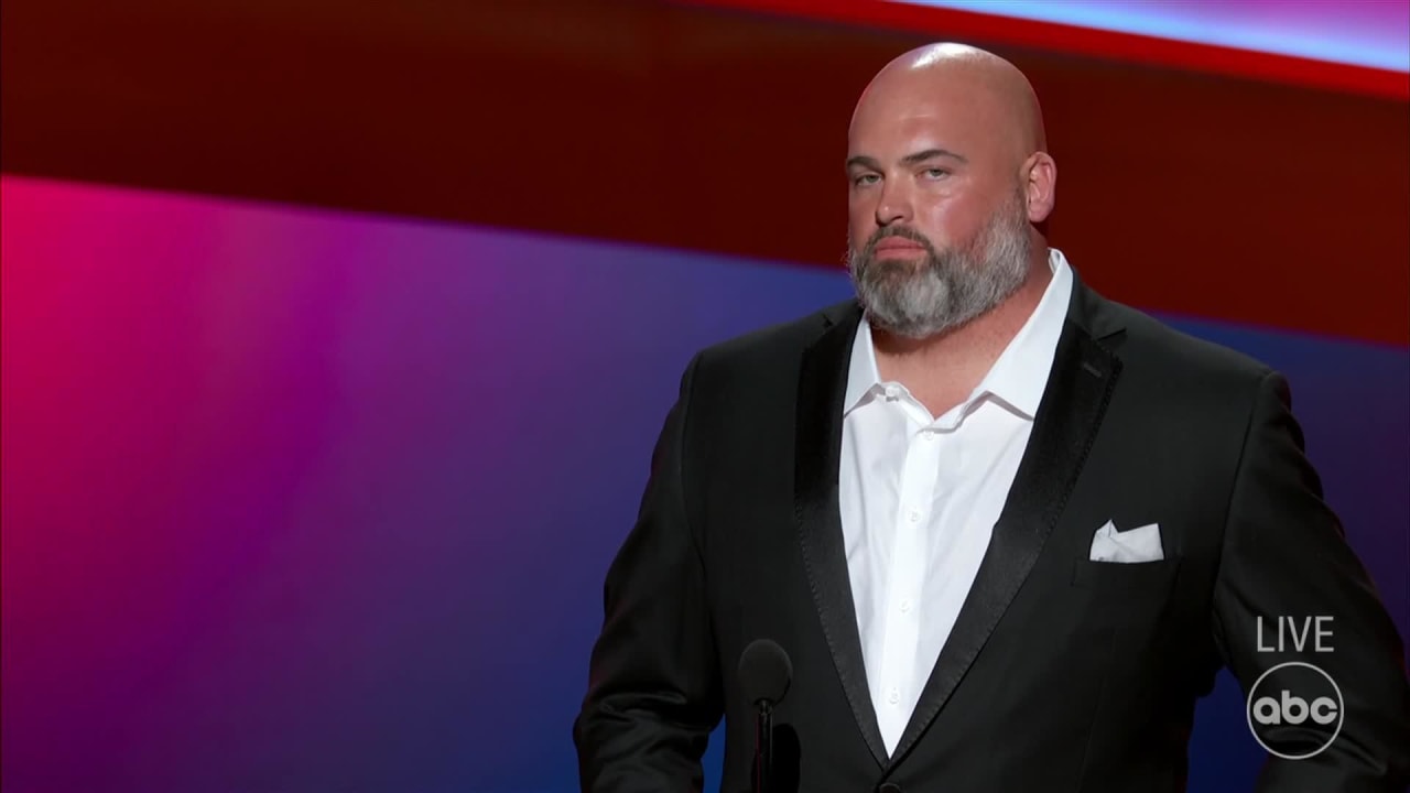 NFL Honors: Rams' Andrew Whitworth wins 2021 Walter Payton NFL Man of the  Year 