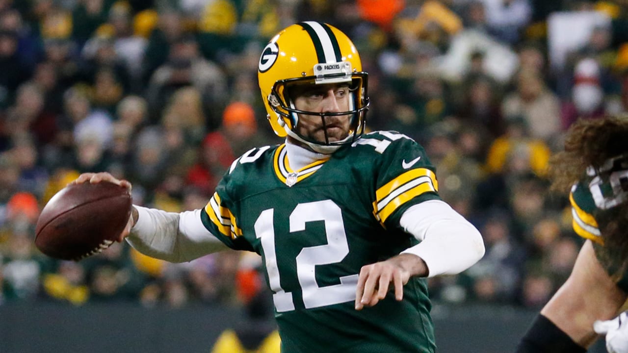 Aaron-Rodgers-161211-Spot.jpg