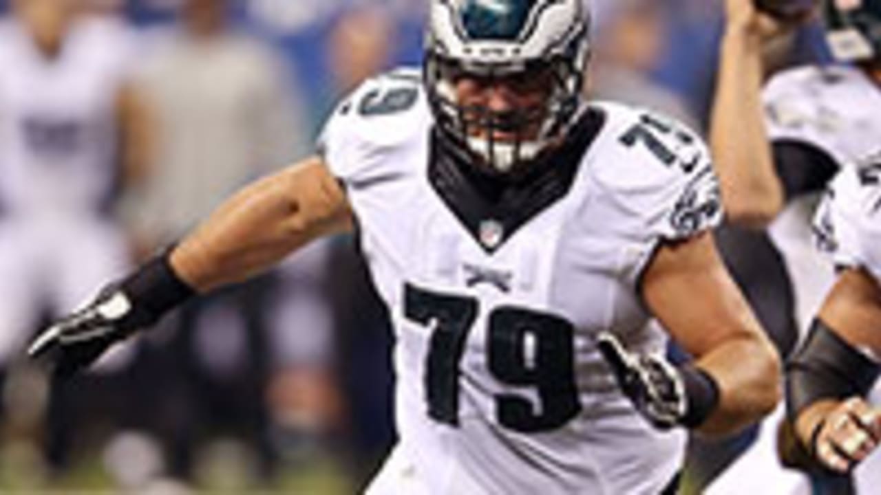 Eagles releasing longtime guard Todd Herremans