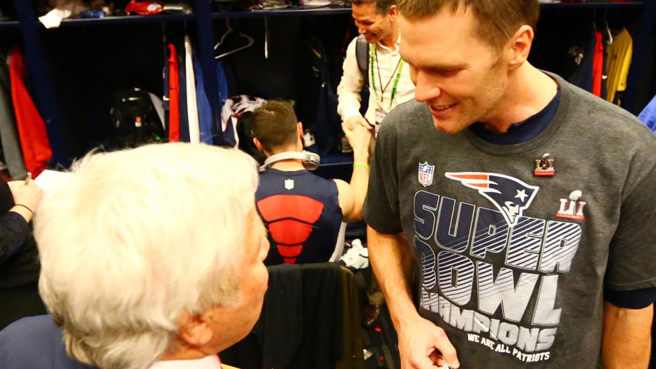 Tom Brady to Kraft: 'Somebody stole my game jersey!'