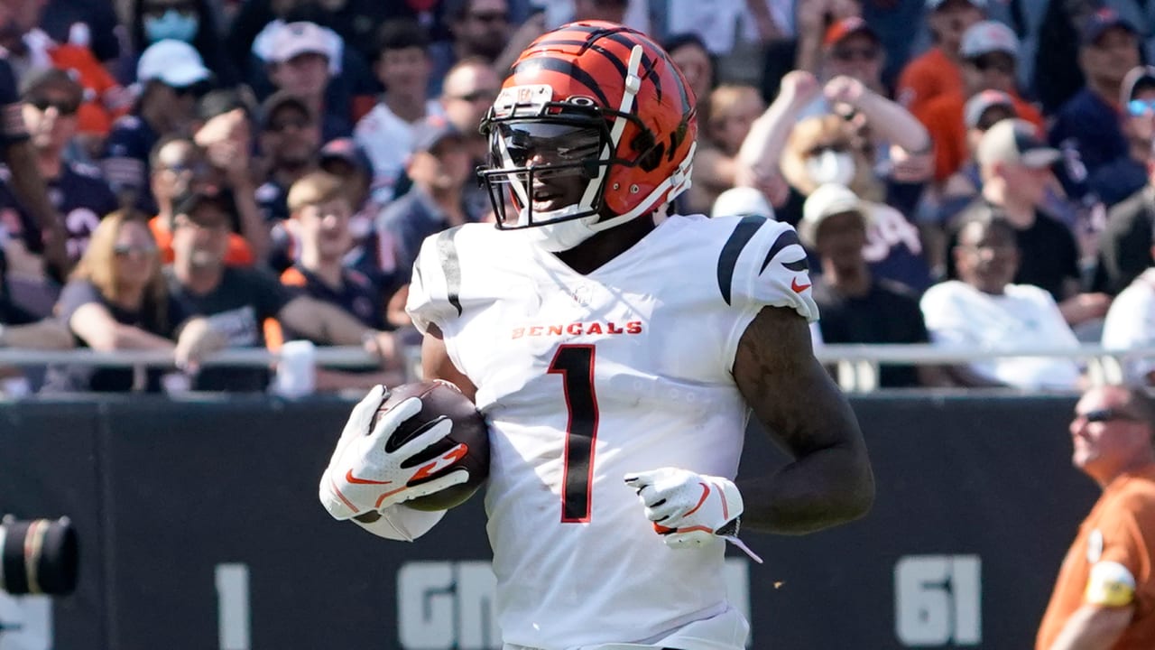 A.J. Green Explodes for 70-Yd Catch-'n-Run TD vs. Tennessee!, Bengals vs.  Titans