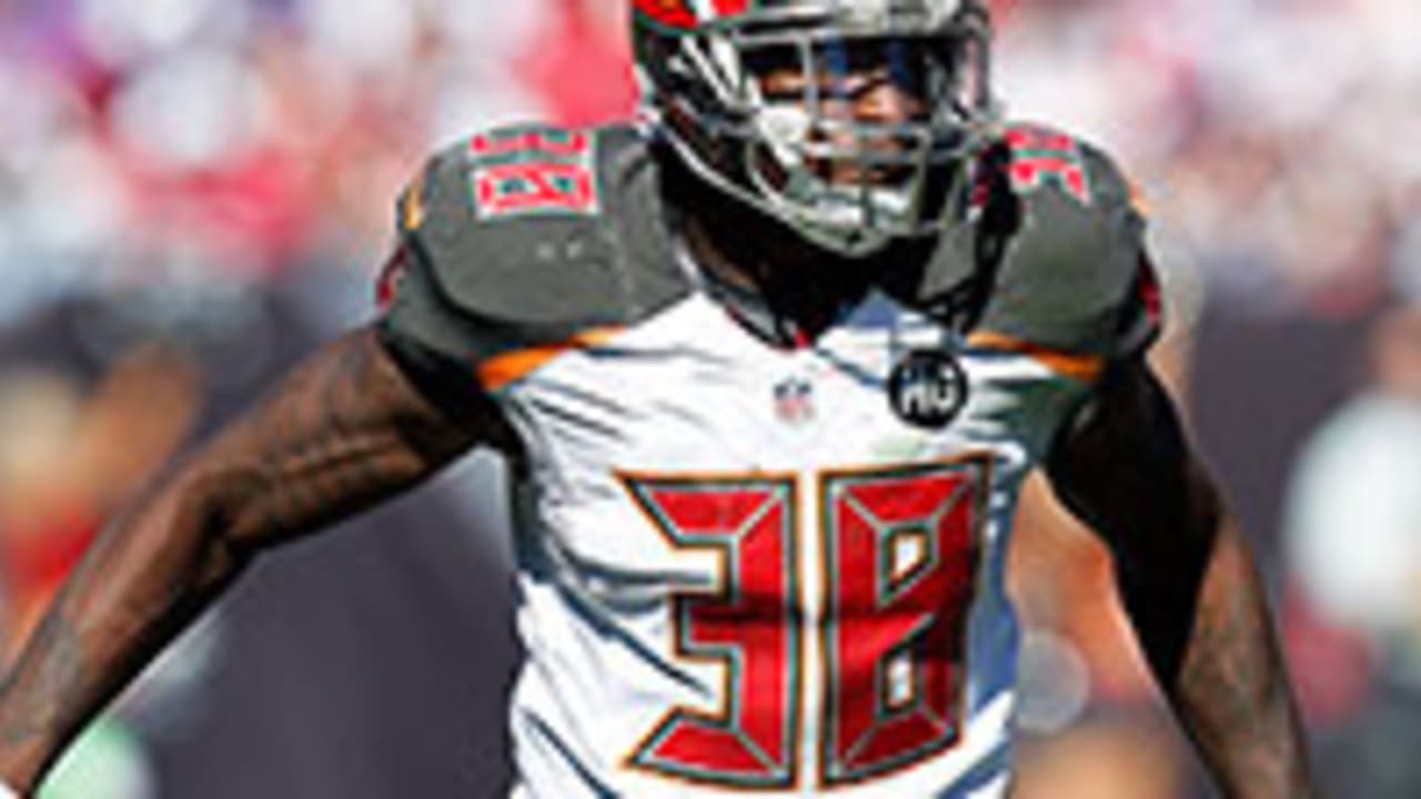 Dashon-Goldson-111414-SL