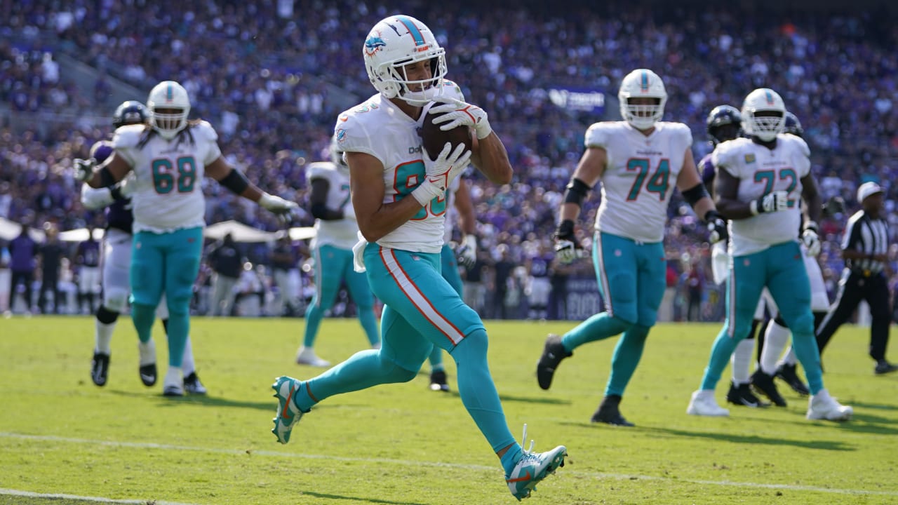 MIAMI GARDENS, FL - JULY 29: Miami Dolphins wide receiver River Cracraft  (85) runs his route as