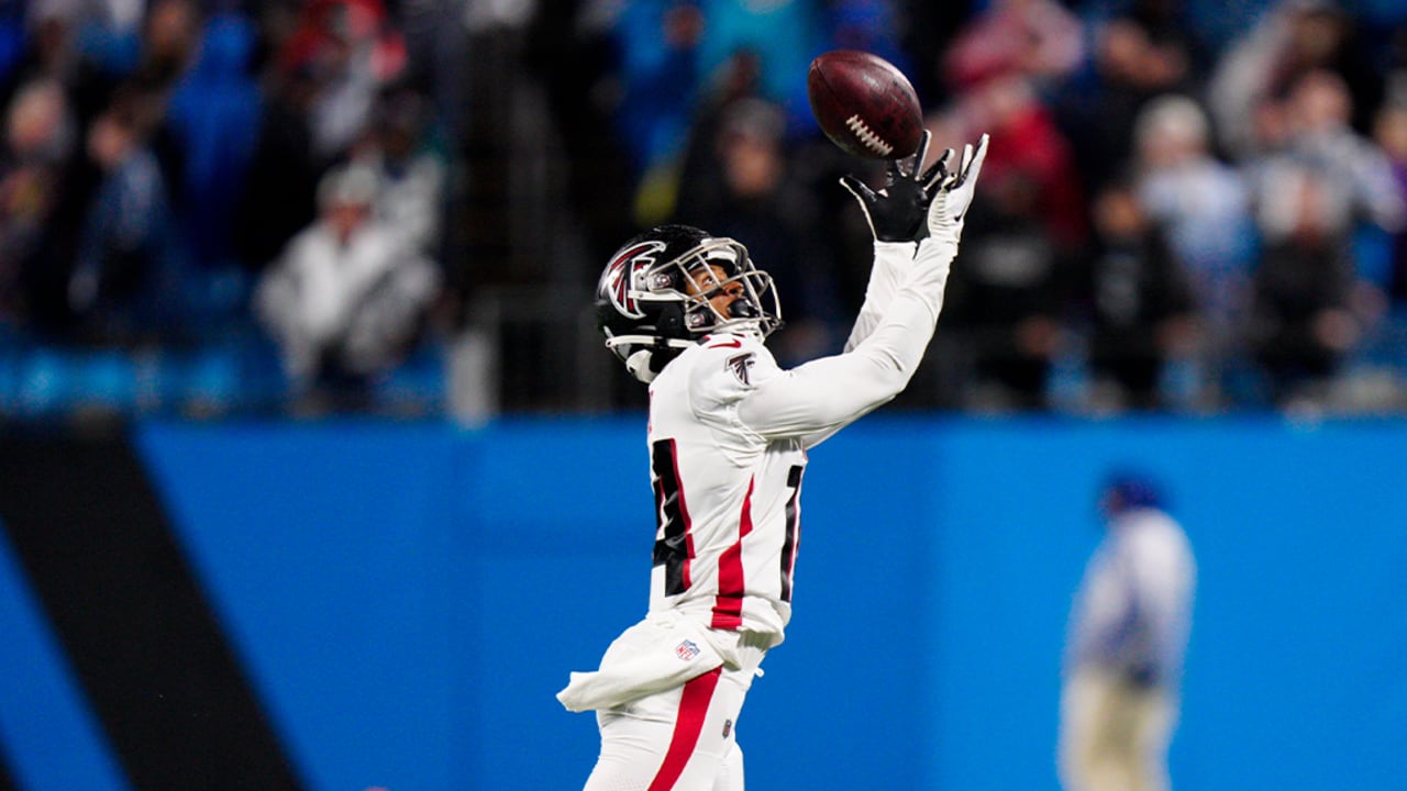 Atlanta Falcons WR Damiere Byrd Capitalizing on Opportunities After Slow  Start - Sports Illustrated Atlanta Falcons News, Analysis and More