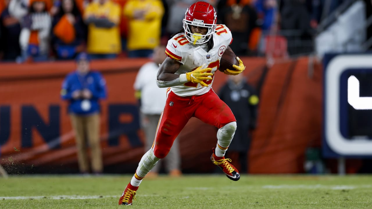 Kansas City Chiefs rookie running back Isiah Pacheco ices the Chiefs